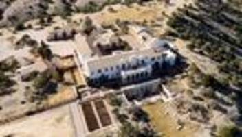 missbrauchsskandal: us-ermittler durchsuchen ranch von jeffrey epstein in new mexico