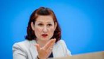 Umfassende Untersuchung: Frauen mit Kopftuch erleben besonders häufig Diskriminierung