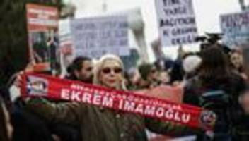 Türkei: Prozess gegen Oppositionsführer İmamoğlu beginnt mit Hindernissen