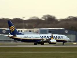Fluggastrechte nicht gezahlt: Anwälte pfänden Ryanair-Flugzeug wegen 355 Euro