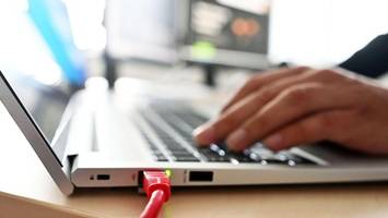 riesige fachkräftelücke droht: wie berlin gegensteuern will