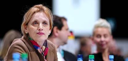 Nach Epstein-Fall: Frauenministerin Karin Prien fordert härtere Gesetze gegen Sexualverbrechen