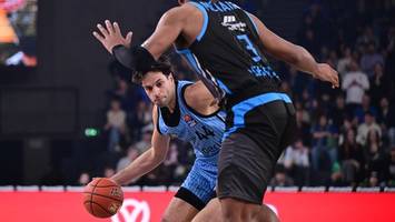 Hamburg Towers: Trikot-Irrsinn, Minuskulisse, geniale Aufholjagd und Drama-Pleite