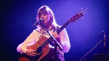 „Uns hilft nur Liebe weiter“: Lieder in einer Welt, die vielen Angst macht