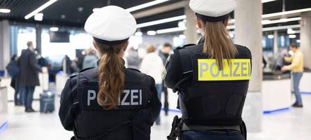 Mann fliegt von Bangkok nach München – dort wartet bereits die Bundespolizei auf ihn