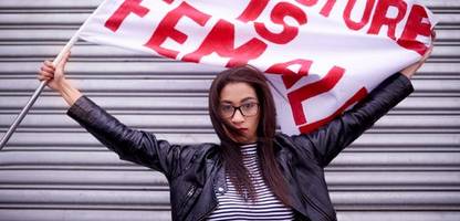 Gerechtere Arbeitswelt: Warum die Girlboss-Mentalität nicht ausreicht