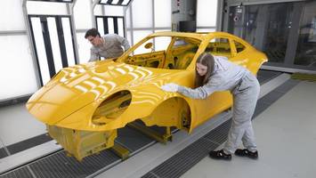 nächster autoriese taumelt: porsche meldet radikalen gewinneinbruch