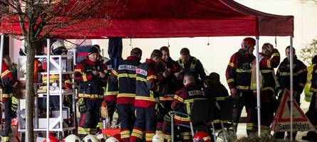 polizei geht nach brand in schweizer bus von vorsatz aus