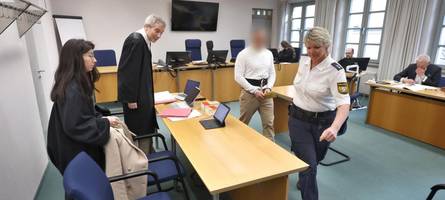 polizist rammt tür ein und stößt auf blutlache: so wurde der doppelmord in günzburg entdeckt