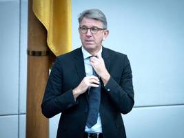 debatte: der falsche mann