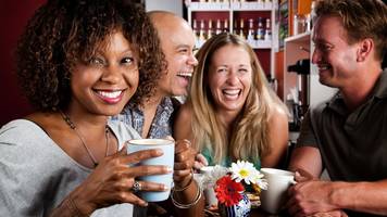 4 Menschen auf 46 Quadratmetern: Zwei Paare teilen sich eine Wohnung in New York