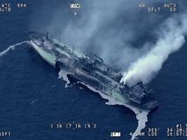 Geisterschiff im Mittelmeer: Russischer LNG-Tanker treibt ausgebrannt vor Malta