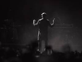 Sänger führt Epstein-Demo an: Verschwörungsszene setzt auf Naidoo als Galionsfigur