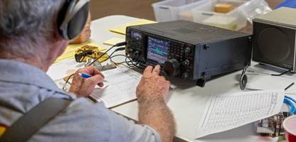 irankrieg: kurzwellensender in westeuropa funkt mysteriöse botschaften auf persisch