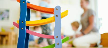 Familie verliert bereits zugesagten Kitaplatz in Neu-Ulm wieder – was lief da schief?