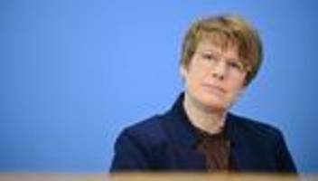 Irankrieg und Europa: Wirtschaftsberater sehen EU-Haushalte durch Strompreise belastet