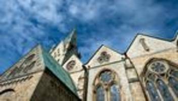 Katholische Kirche: Sexueller Missbrauch im Erzbistum Paderborn deutlich höher als bekannt