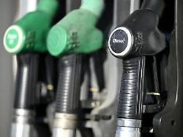 Bericht zu überraschendem Papier: Staat profitiert nicht von gestiegenen Kraftstoffpreisen - im Gegenteil