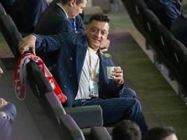 Ewig polarisierender Weltmeister: Tief verletzter Mesut Özil distanziert sich immer mehr von Deutschland