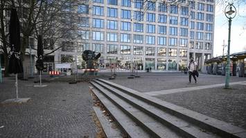 henriettenplatz: rettung für betonwüste und brunnen? was geplant ist