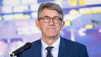 zu viel porzellan zerschlagen: warum wolfram weimer zurücktreten sollte