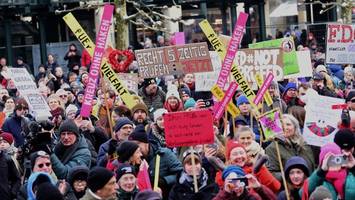 Demos zu Iran und AfD-Verbot: Hier wird es in der City am Sonnabend eng
