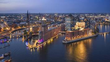 Nachtflüge über Hamburg: Was hinter den Maschinen über der Stadt steckt