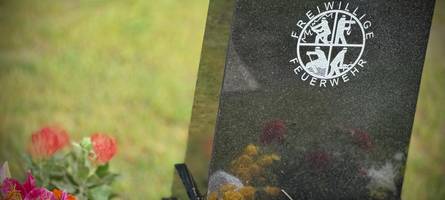 Tragischer Fund in der Donau: Feuerwehren gedenken ihres Kameraden Denis