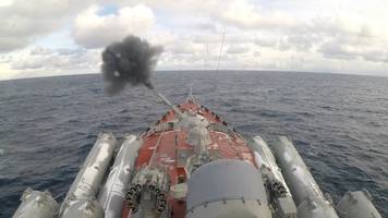 russland kündigt raketenübung in unmittelbarer nähe zu 25.000 nato-soldaten an