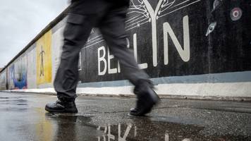 verteidigungslinie wie die berliner mauer: estland baut 600 betonbunker an der nato-grenze