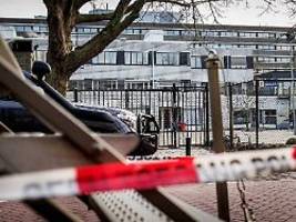 gezielter angriff: sprengsatz vor jüdischer schule in amsterdam gezündet