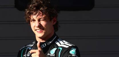 formel 1 in china: mercedes-pilot antonelli sichert sich historische poleposition