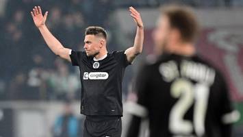 „Ein Schock“: Hauke Wahl wird bei St.-Pauli-Mitspieler James Sands emotional