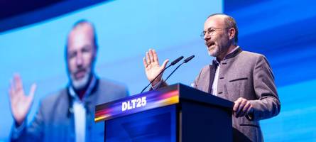 Interne Chats belegen Kooperation von Webers EVP mit Rechten