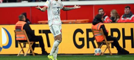 „Im Leben keine Schwalbe“: Bayern sauer nach Diaz' Gelb-Rot