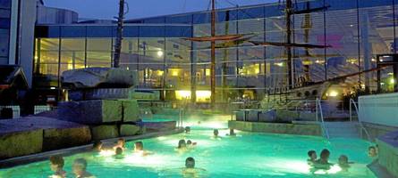 Von Schlagerparty bis Sex-Skandal: Das sind die spannendsten Geschichten aus 25 Jahren Titania