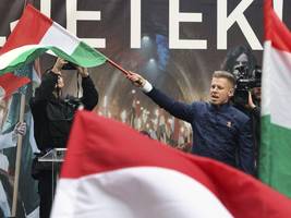 péter magyar: das ist der mann, der viktor orbán aus dem amt jagen will