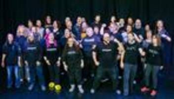 Heavy-Metal-Chor: Tom, du brummst