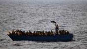 Migration: Flüchtlingsboot vor Lampedusa gesunken: Kind vermisst