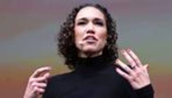 Nach Wahlniederlage: FDP-Generalsekretärin verliert Wette und trägt nun Glatze