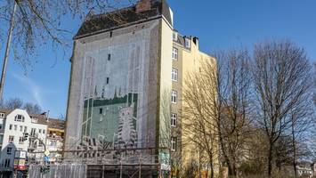 die mieze vor dem fenster verschwindet: saga saniert kult-haus an der oberstraße
