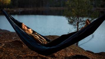 gerate in panik, wenn ich den ganzen tag drinnen war: linda (48) schläft im freien