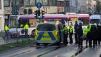 Mönchengladbach: Unfall bei Karnevalsumzug: Ordnerin außer Lebensgefahr