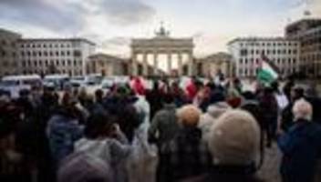 Protest gegen Krieg: Initiative Israelis for Peace demonstriert gegen Krieg