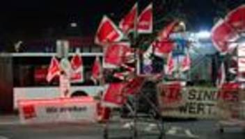 Tarifkonflikt mit Folgen: Großangelegter Warnstreik im NRW-Nahverkehr am Donnerstag