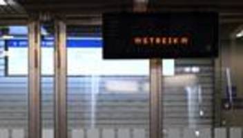 Tarifkonflikt mit Folgen: Warnstreiks im Nahverkehr: Erst Kundenzentren, dann Bahnen