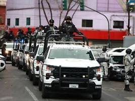 drogen und waffen beschlagnahmt: vertrauter von getötetem drogenboss in mexiko festgenommen