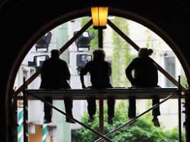 Frage aus dem Arbeitsrecht: Muss ich dem Chef sagen, wenn ich keine Aufgaben mehr habe?