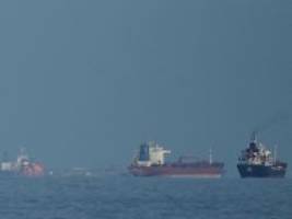 was auch immer nötig ist: trump fordert von nato hilfe in straße von hormus