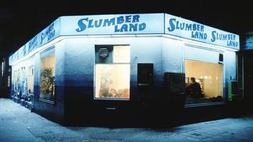 Zwischen Mauer und Tresen: Das alte West-Berlin und seine Kneipen